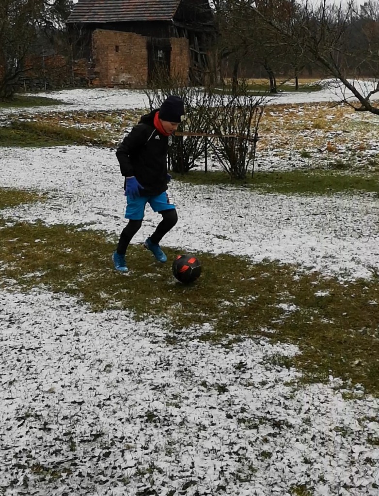 E-Junioren mit weiteren Fernwettkampf gegen Grün-Weiß Piesteritz 6 E-Junioren mit weiteren Fernwettkampf gegen Grün-Weiß Piesteritz 6