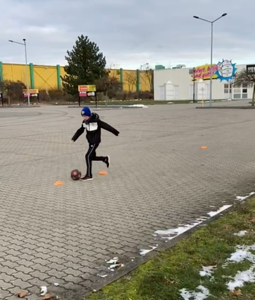 E-Junioren mit weiteren Fernwettkampf gegen Grün-Weiß Piesteritz 7 E-Junioren mit weiteren Fernwettkampf gegen Grün-Weiß Piesteritz 7