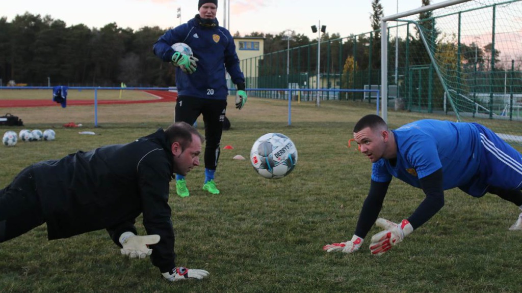 Torwartteam für die Saison 2021/22 ist komplett 2 Torwartteam für die Saison 2021/22 ist komplett 2