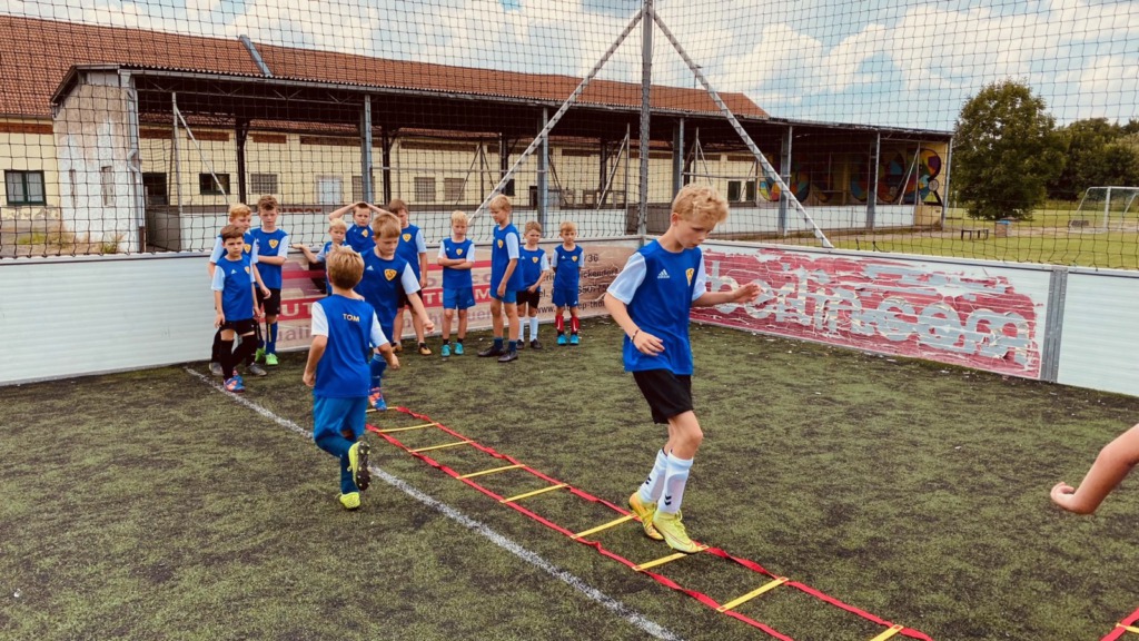 Camp-Tag 2 2