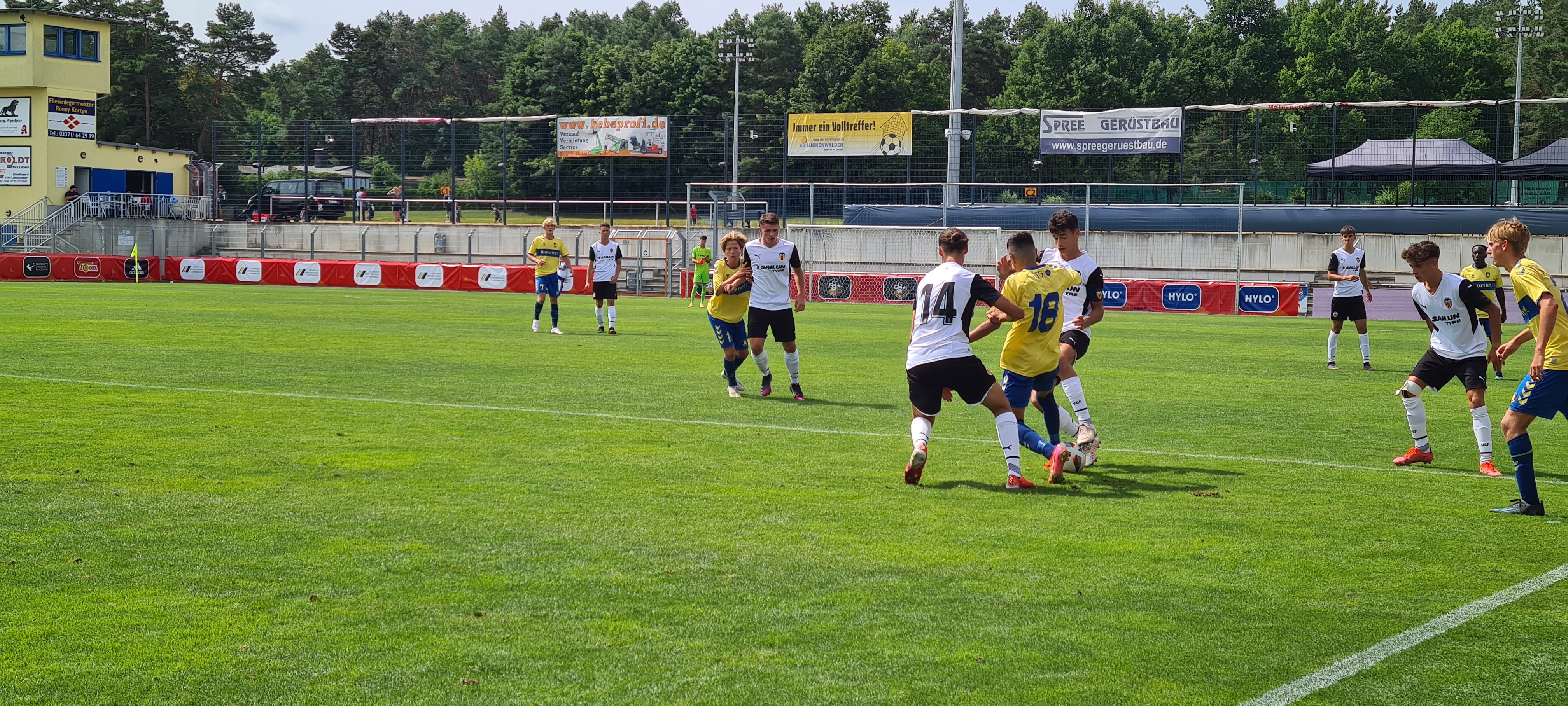 Eindrucksvoller erster Spieltag beim GG8 Youngster-Cup 11 Eindrucksvoller erster Spieltag beim GG8 Youngster-Cup 11
