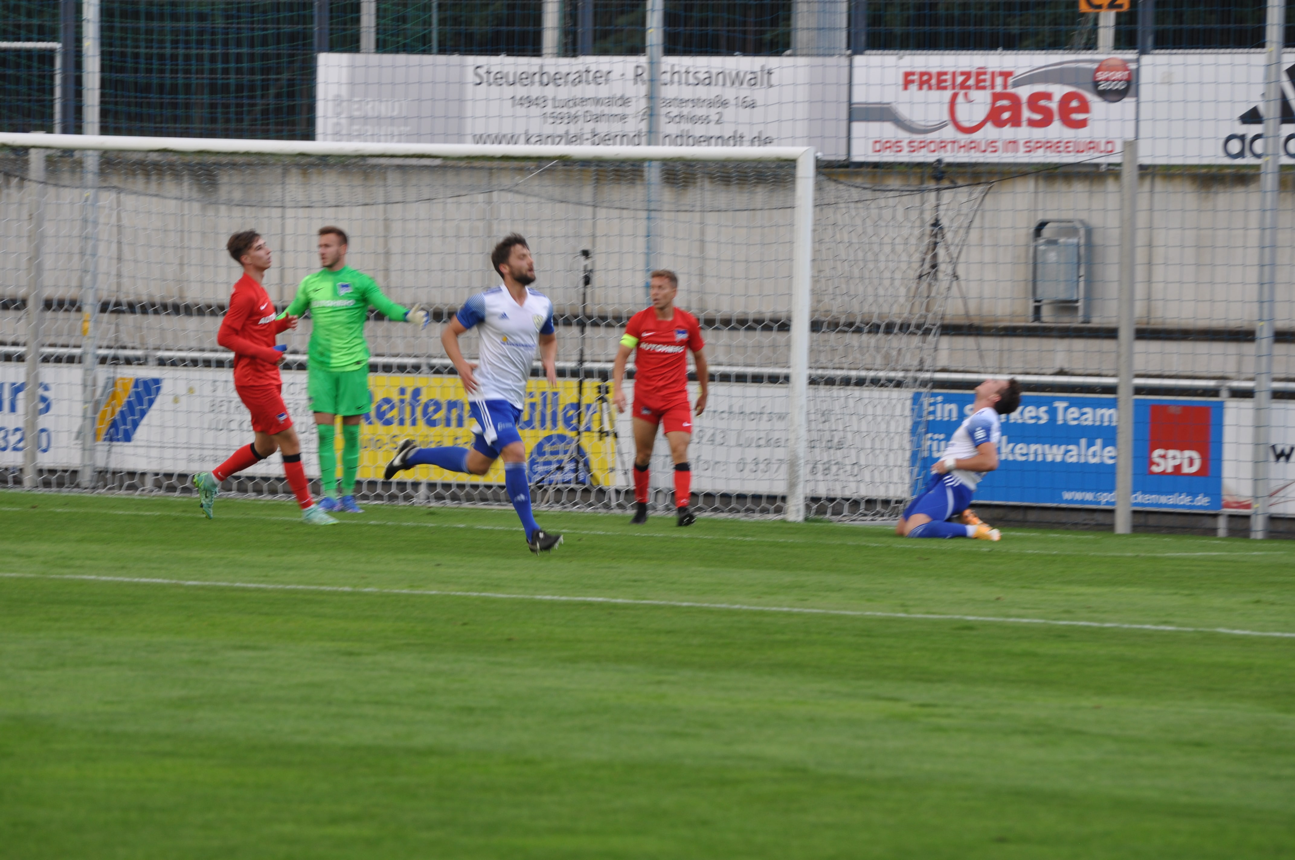 Erste Niederlage am achten Spieltag haut den FSV nicht um  15
