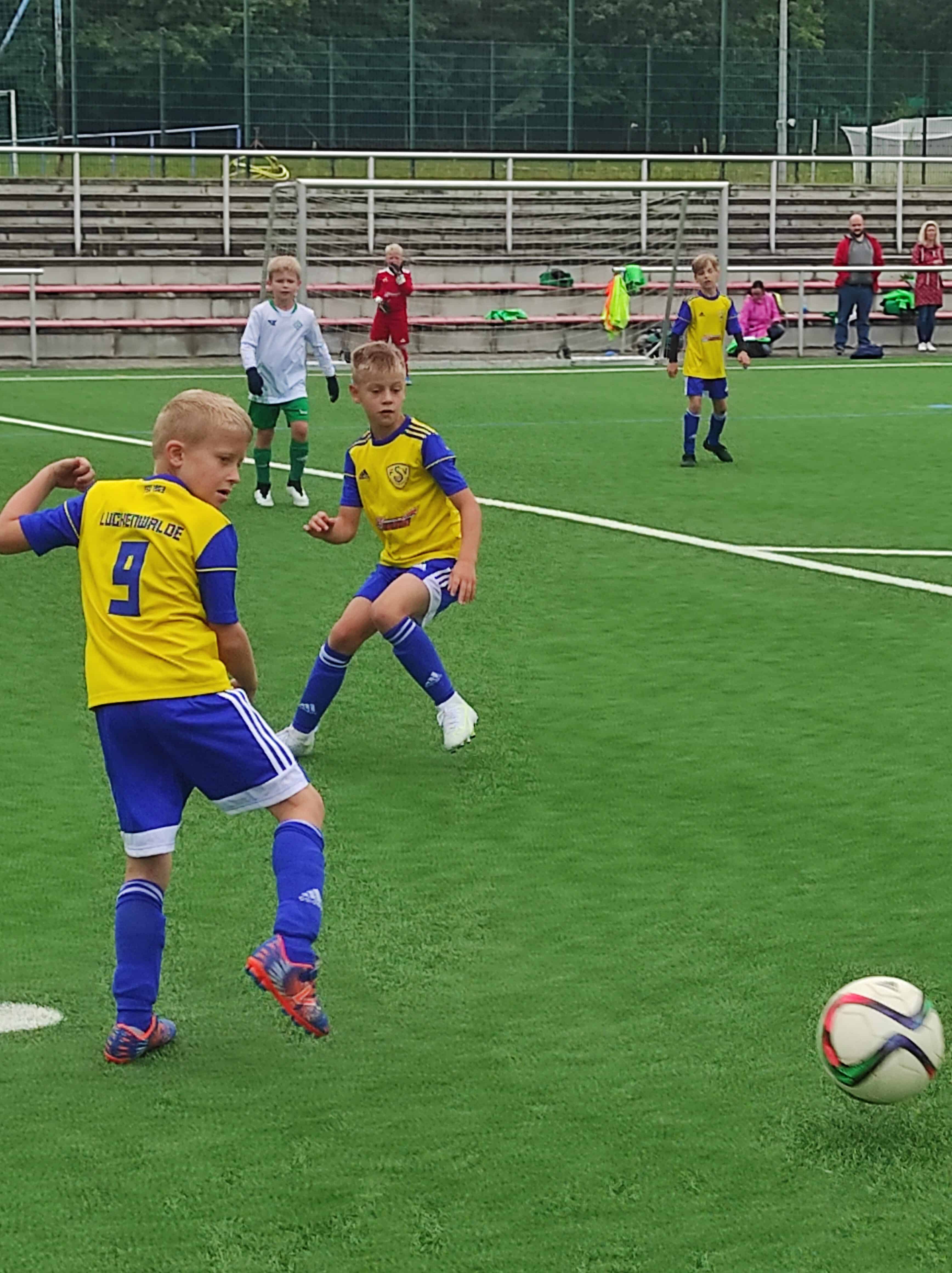 F1 beim Heimspiel gegen den SV Grün-Weiß Großbeeren 5 F1 beim Heimspiel gegen den SV Grün-Weiß Großbeeren 5