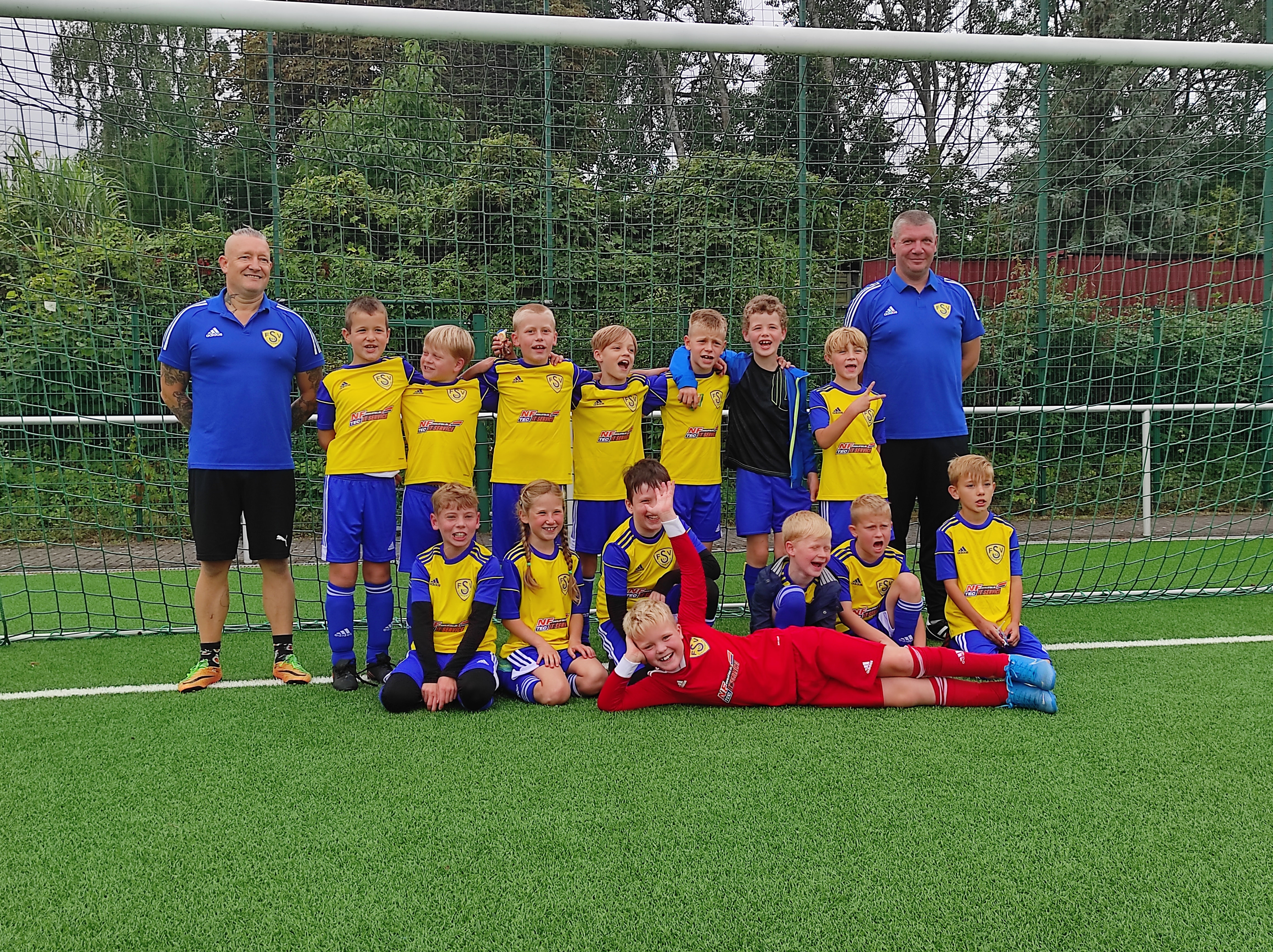 F1 beim Heimspiel gegen den SV Grün-Weiß Großbeeren 2 F1 beim Heimspiel gegen den SV Grün-Weiß Großbeeren 2