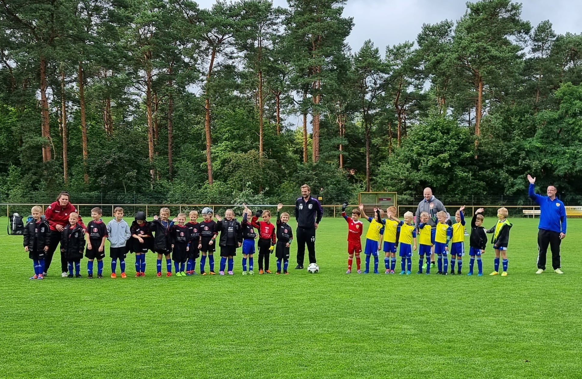 F1 beim Heimspiel gegen den SV Grün-Weiß Großbeeren 28 F1 beim Heimspiel gegen den SV Grün-Weiß Großbeeren 28