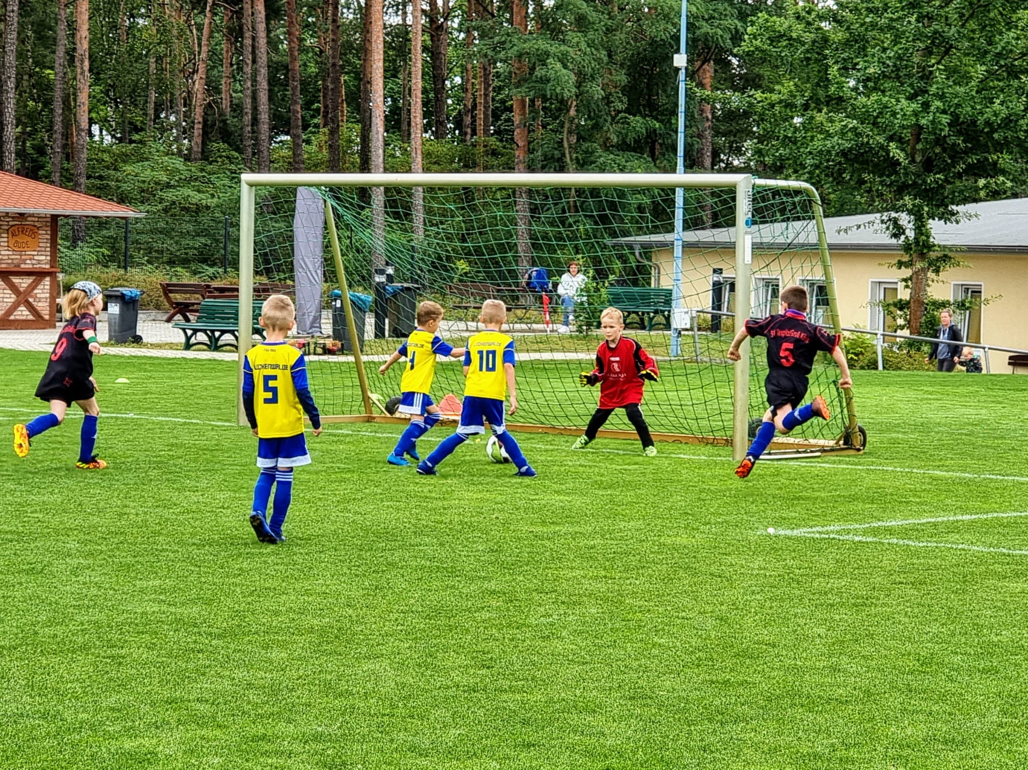 F1 beim Heimspiel gegen den SV Grün-Weiß Großbeeren 26 F1 beim Heimspiel gegen den SV Grün-Weiß Großbeeren 26