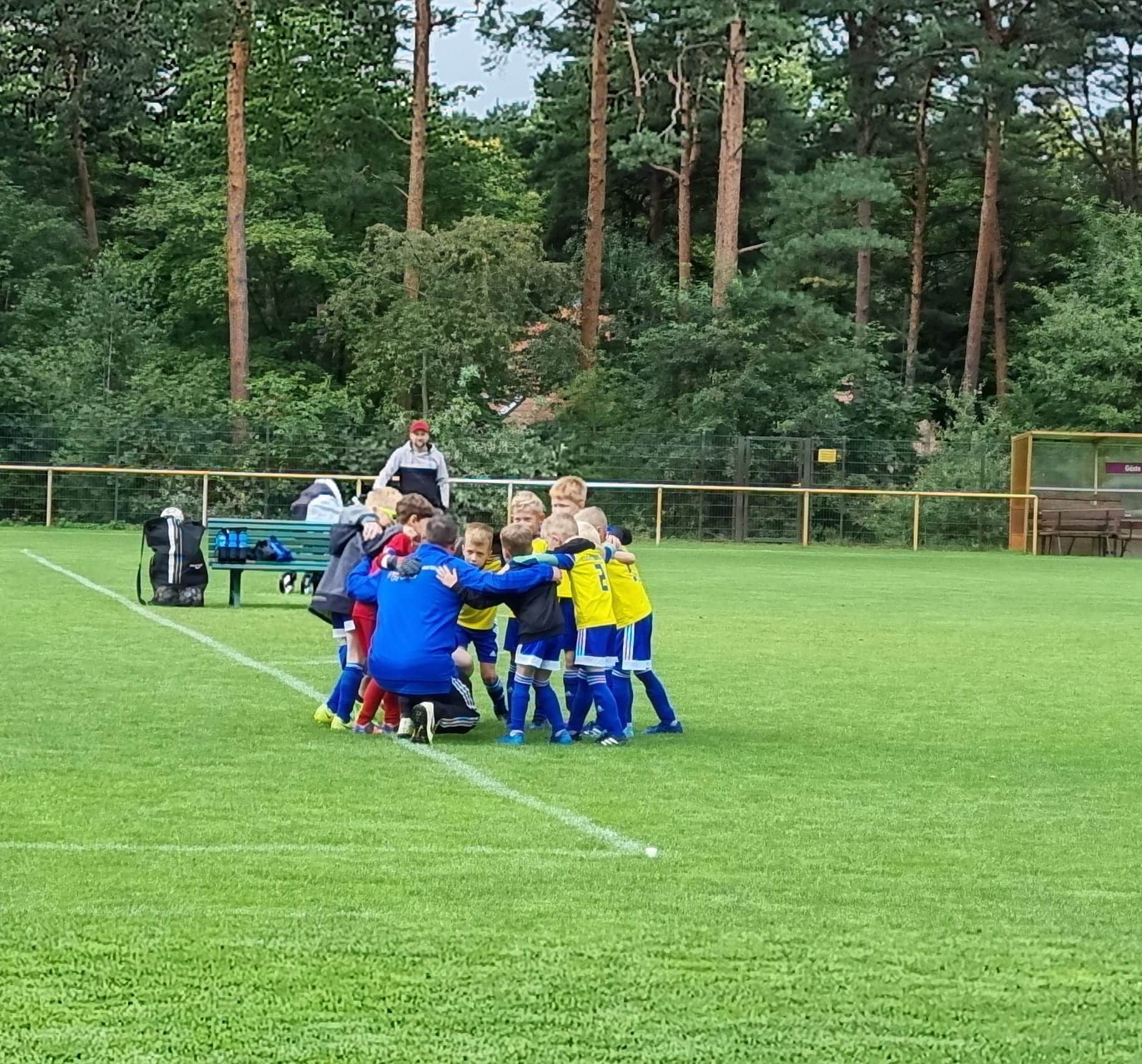 F1 beim Heimspiel gegen den SV Grün-Weiß Großbeeren 21 F1 beim Heimspiel gegen den SV Grün-Weiß Großbeeren 21