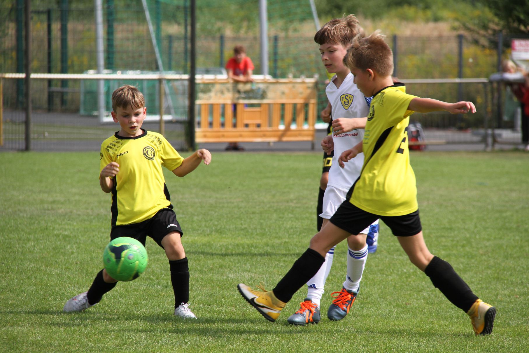 Gelungener Saisonauftakt der E1-Junioren 25