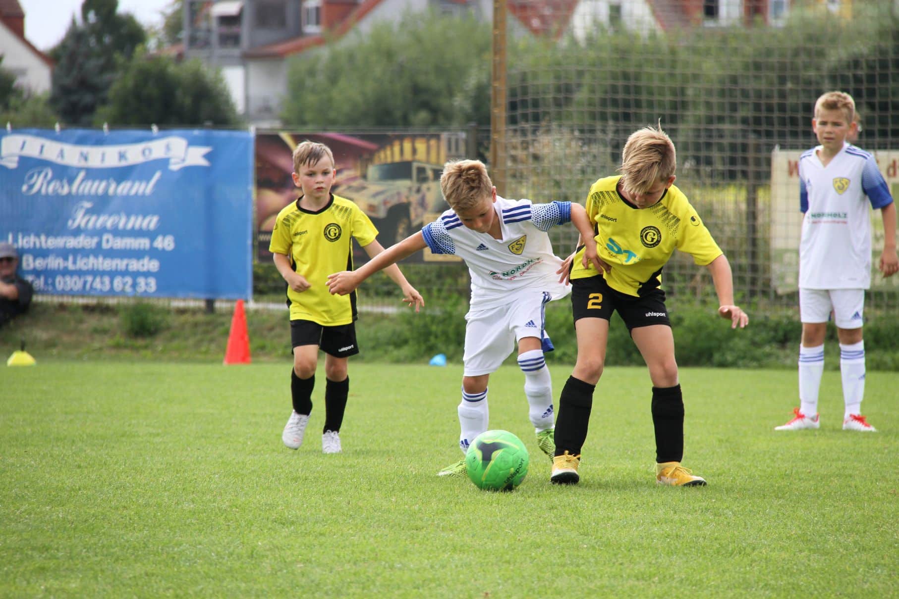 Gelungener Saisonauftakt der E1-Junioren 28