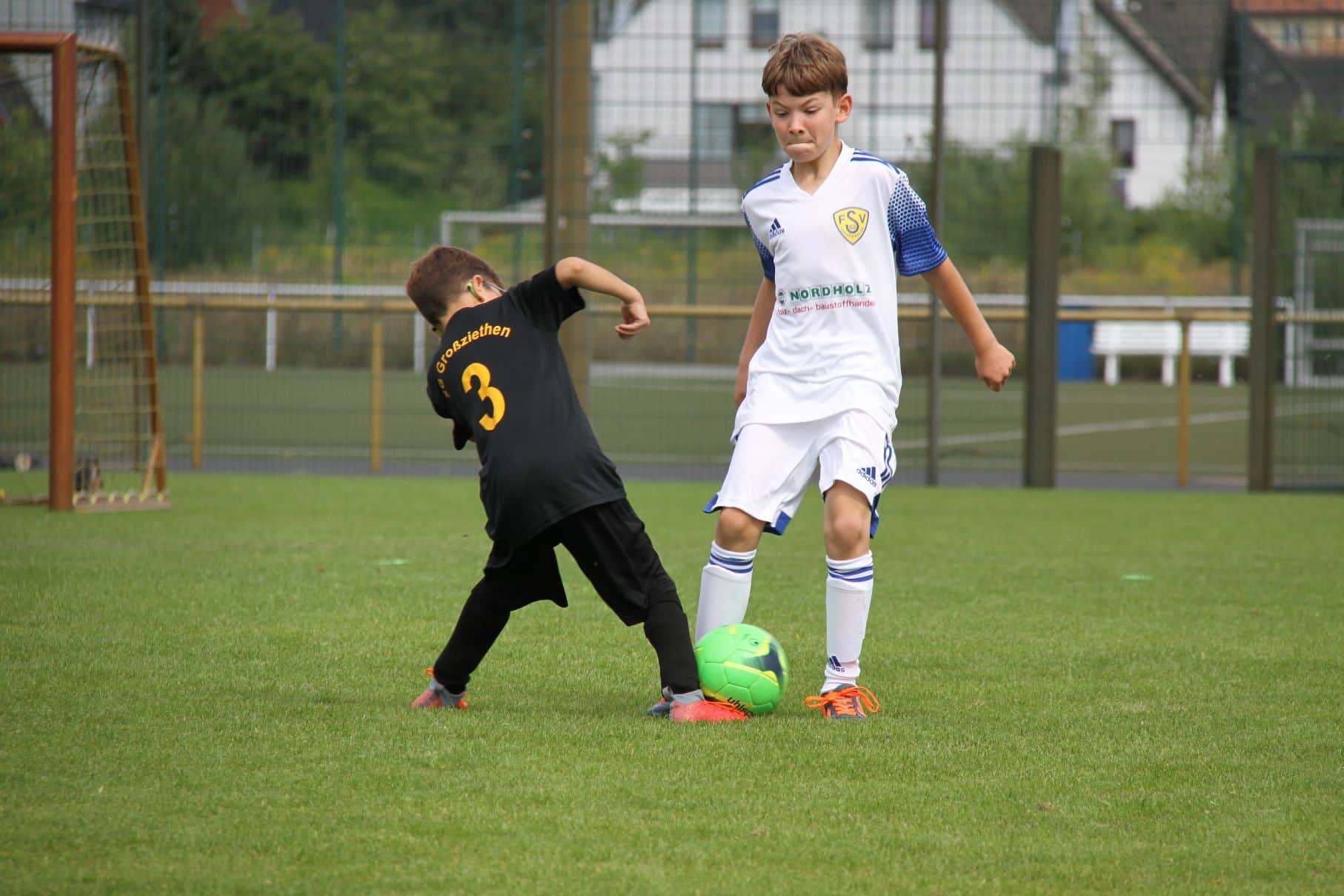 Gelungener Saisonauftakt der E1-Junioren 35