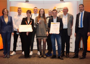 CORONA-ENGAGEMENT DES FSV ERHÄLT „GROSSEN STERN DES SPORTS“ IN SILBER 30