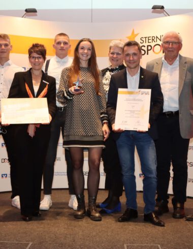 CORONA-ENGAGEMENT DES FSV ERHÄLT „GROSSEN STERN DES SPORTS“ IN SILBER 10