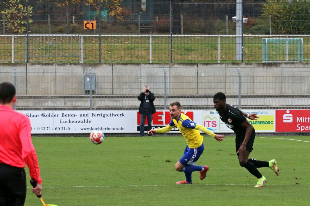 FSV hat die Chancen, BAK schießt das Tor 21