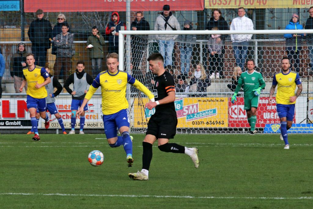 FSV hat die Chancen, BAK schießt das Tor 26