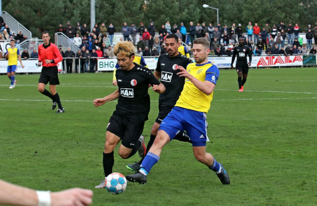 FSV hat die Chancen, BAK schießt das Tor 40