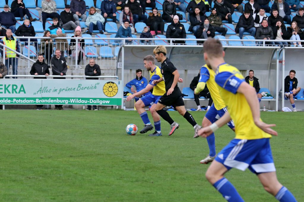 FSV hat die Chancen, BAK schießt das Tor 42