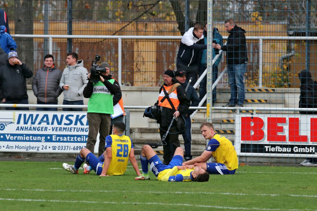 FSV hat die Chancen, BAK schießt das Tor 45