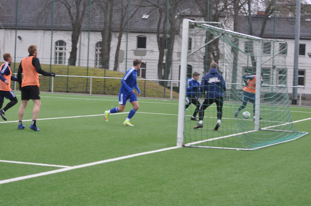 Spontanes Testspiel Zweite gegen A-Junioren 8