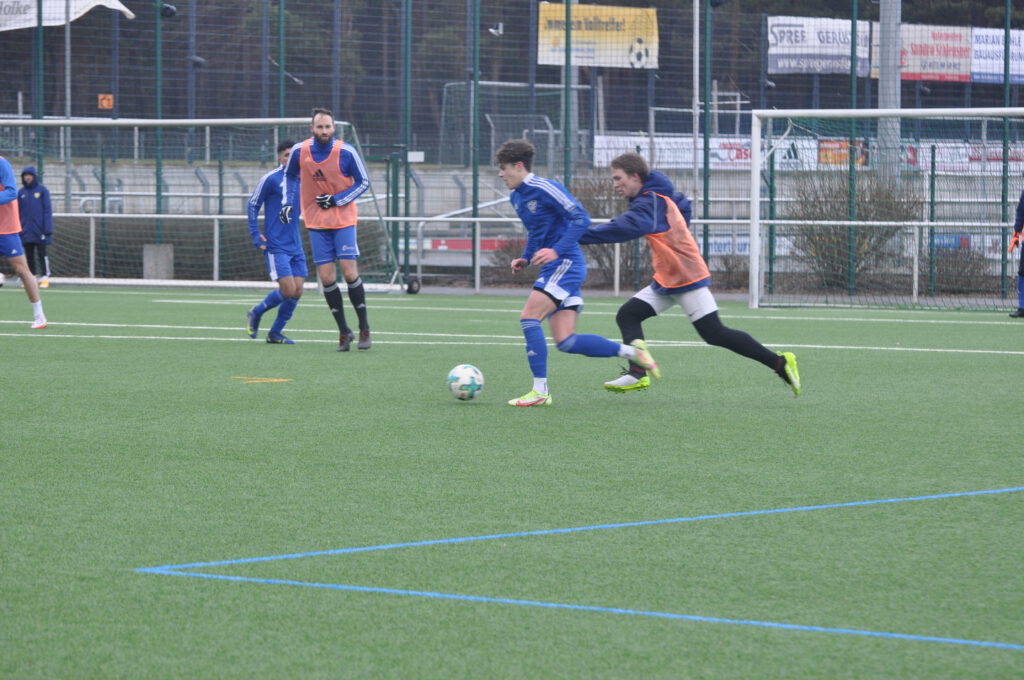 Spontanes Testspiel Zweite gegen A-Junioren 11