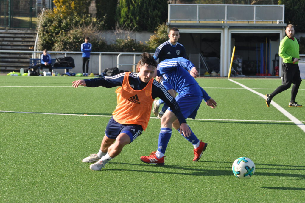 Spontanes Testspiel Zweite gegen A-Junioren 19