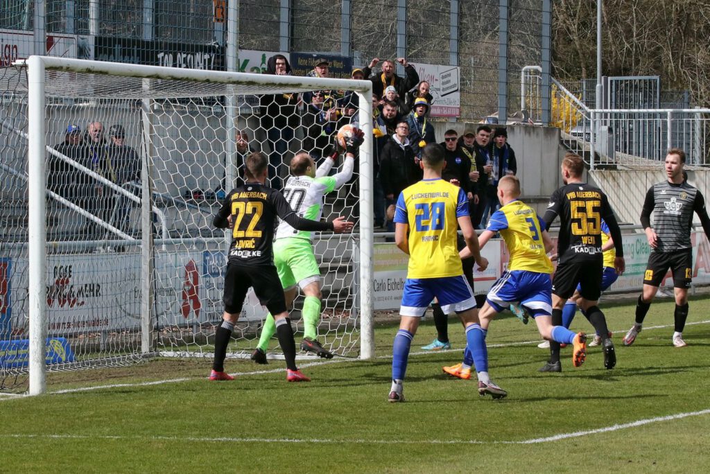 FSV 63 der Favoritenrolle im Rückspiel gerecht geworden 31