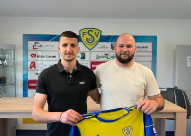 Ein weiterer Abwehrspieler verlängert seinen Vertrag 3