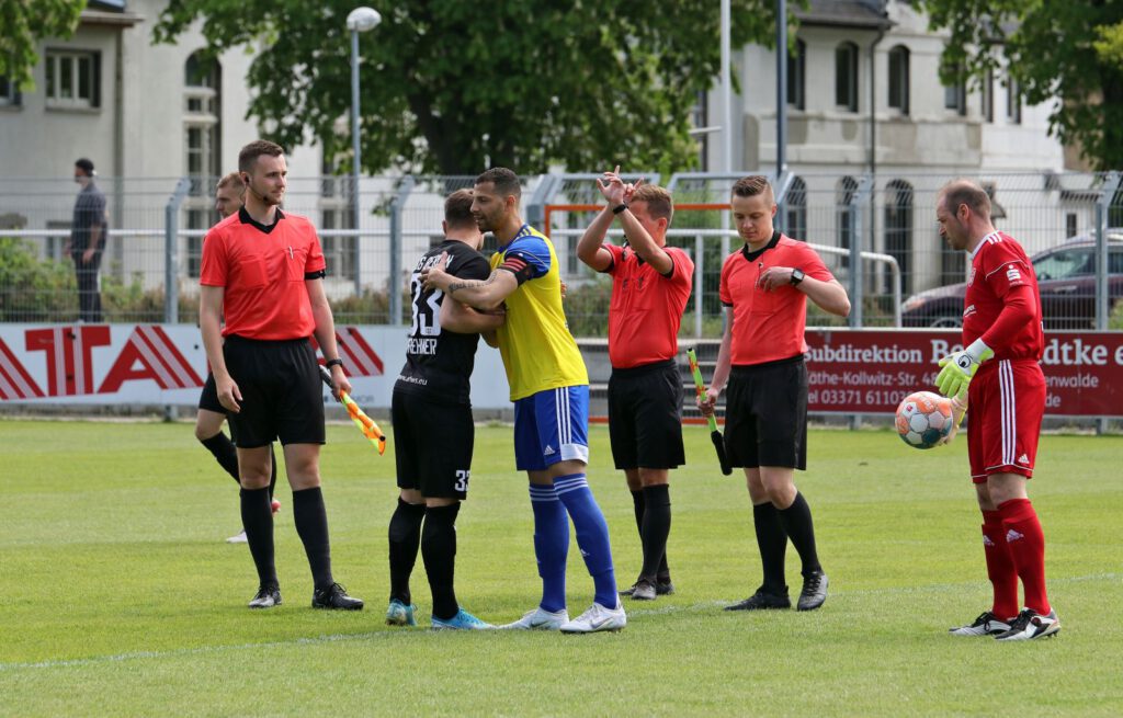 Altglienicke gewinnt verdient - allerdings um zwei Tore zu hoch 4 Altglienicke gewinnt verdient - allerdings um zwei Tore zu hoch 4