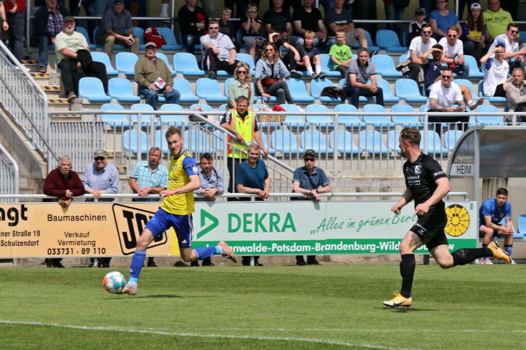 Altglienicke gewinnt verdient - allerdings um zwei Tore zu hoch 9 Altglienicke gewinnt verdient - allerdings um zwei Tore zu hoch 9
