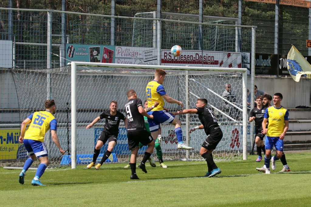 Altglienicke gewinnt verdient - allerdings um zwei Tore zu hoch 15 Altglienicke gewinnt verdient - allerdings um zwei Tore zu hoch 15