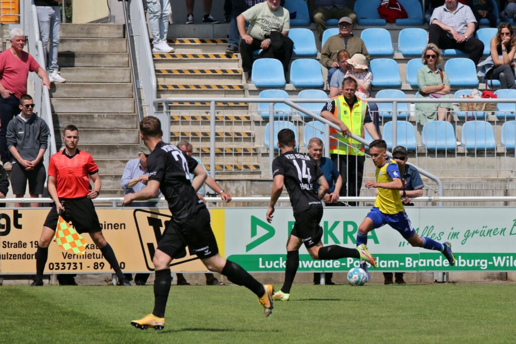 Altglienicke gewinnt verdient - allerdings um zwei Tore zu hoch 17 Altglienicke gewinnt verdient - allerdings um zwei Tore zu hoch 17