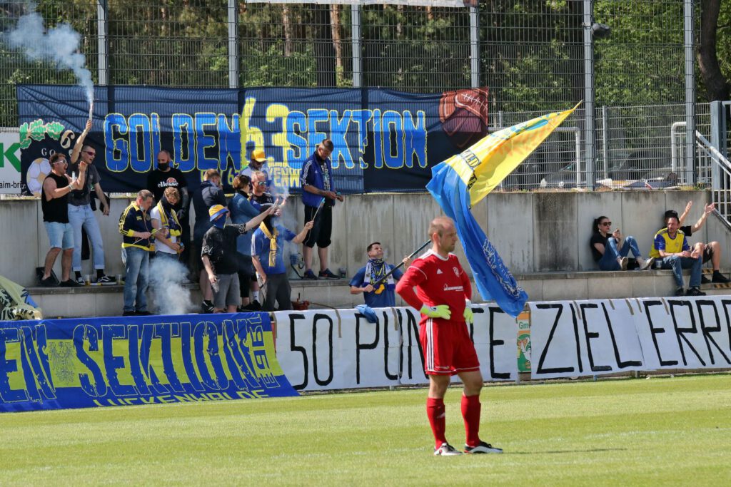 Altglienicke gewinnt verdient - allerdings um zwei Tore zu hoch 36 Altglienicke gewinnt verdient - allerdings um zwei Tore zu hoch 36
