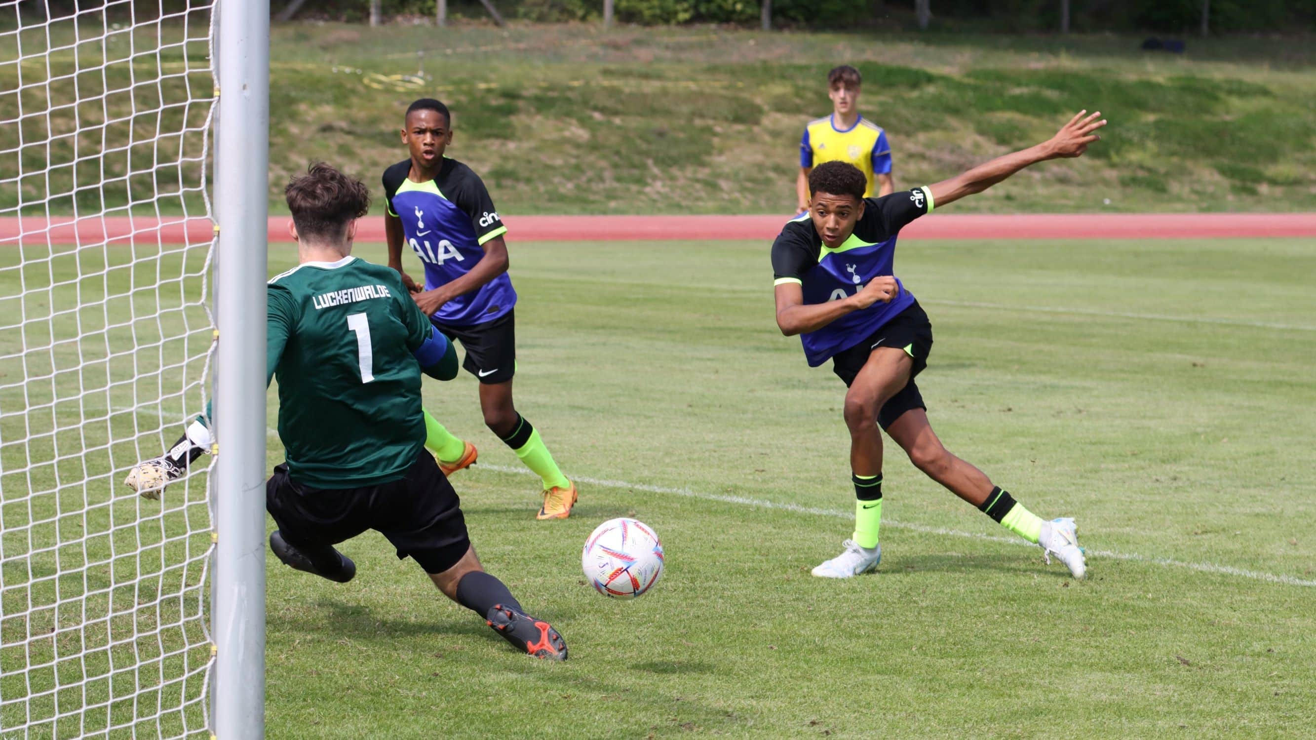 2. YoungsterCup für internationale U17 Teams findet in Olympique Marseille verdienten Sieger 9 2. YoungsterCup für internationale U17 Teams findet in Olympique Marseille verdienten Sieger 9