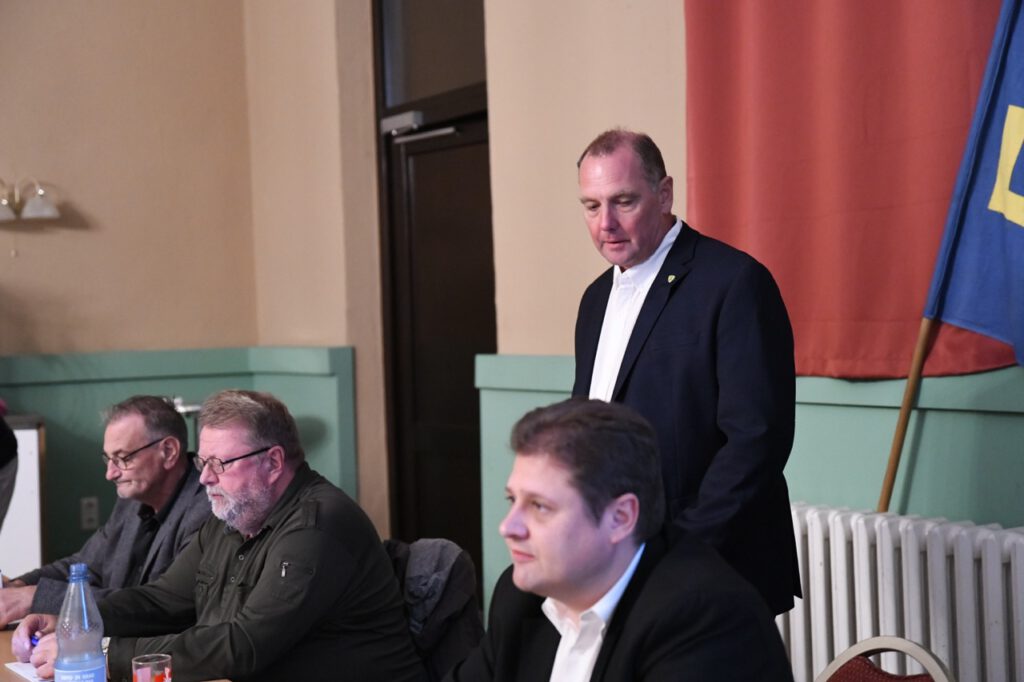 Mitgliederversammlung wählt Vorstand 5