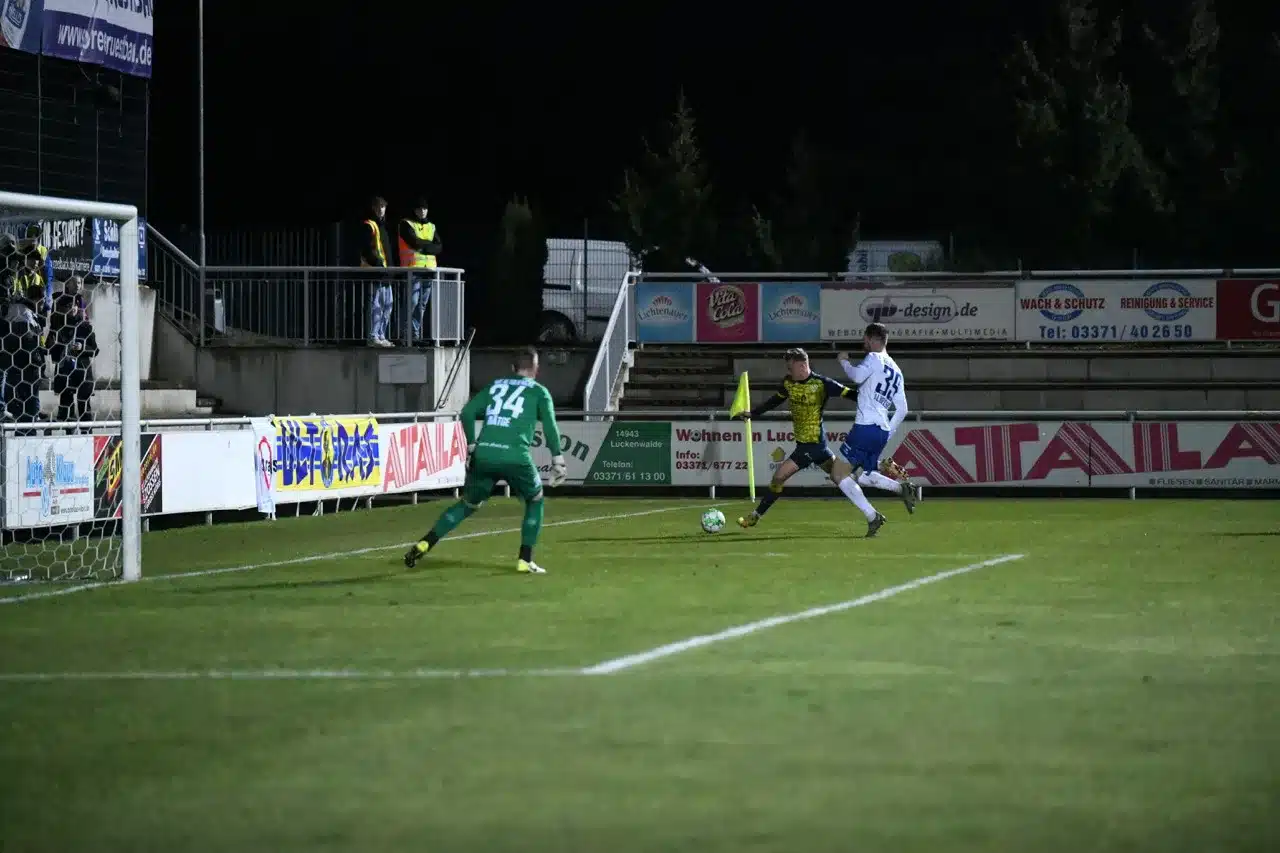 FSV-Serie gegen Altglienicke gebrochen 11 FSV-Serie gegen Altglienicke gebrochen 11