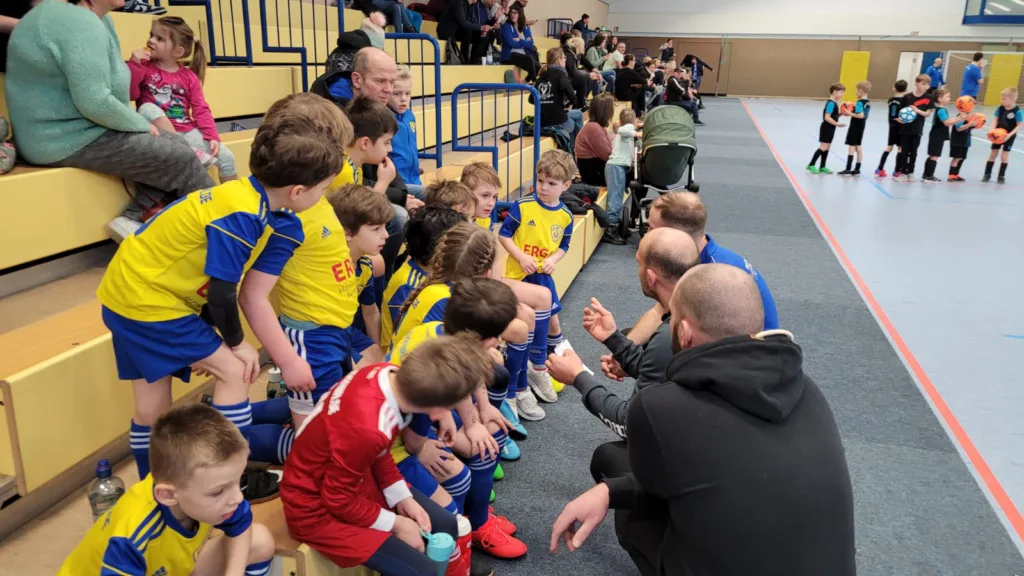 Bambinies aus Jüterbog siegen beim RS Fliesen-Design-Cup 4 Bambinies aus Jüterbog siegen beim RS Fliesen-Design-Cup 4