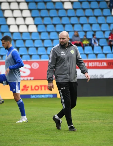 Unser Trainer feiert heute Geburtstag 23