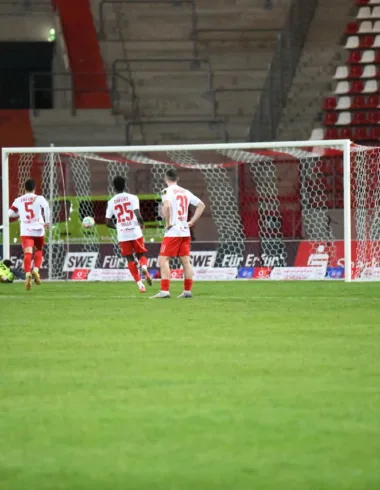 Remis bei Rot-Weiß Erfurt 4