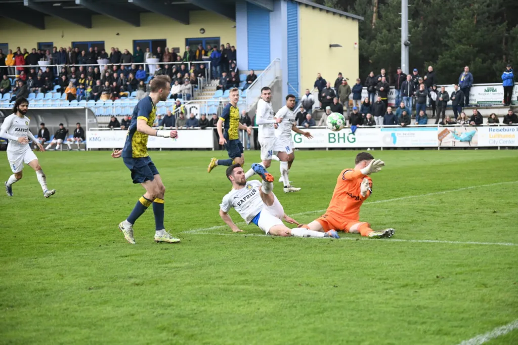 FSV 63 bestraft Loks Chancenwucher 25