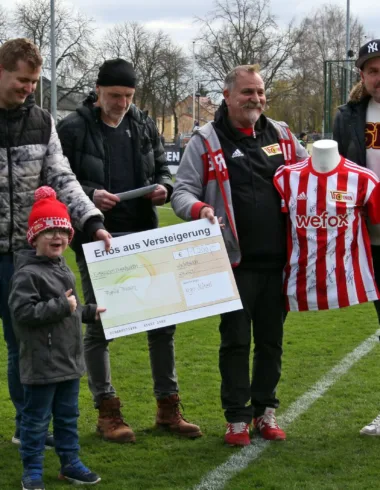 Versteigerung des Union-Trikots großer Erfolg 13