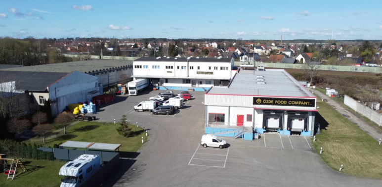 ÖZDE DÖNER Sponsor seit dieser Saison 1