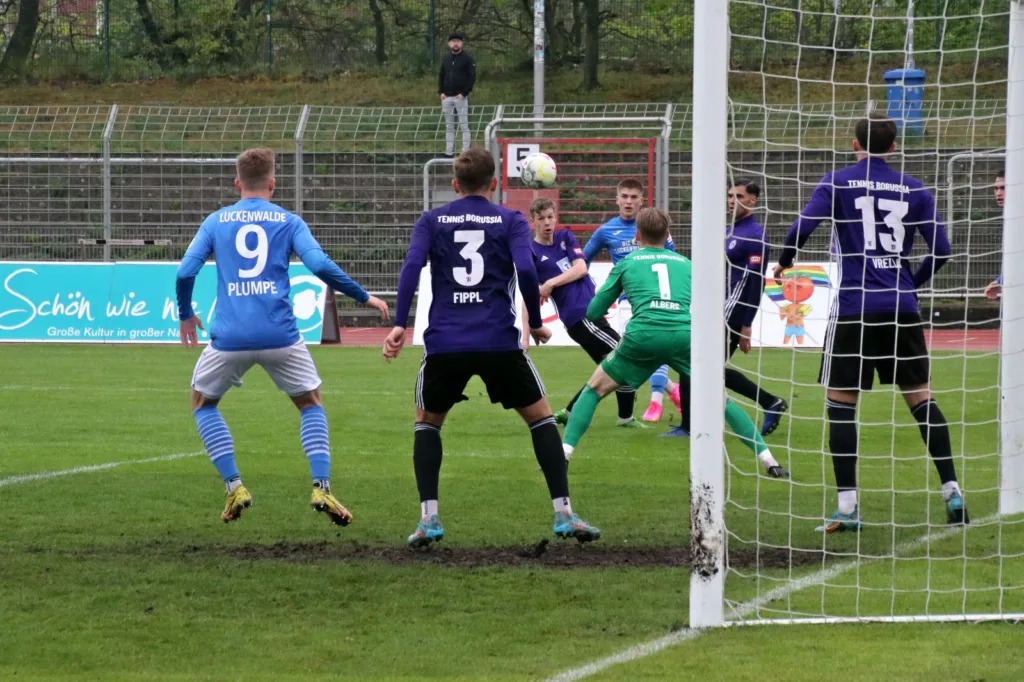 Klassenerhalt für den FSV 63 so gut wie sicher 10
