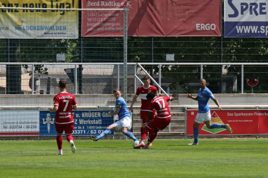 FSV mit 44 Punkten erfolgreich zum Saisonabschluss 8 FSV mit 44 Punkten erfolgreich zum Saisonabschluss 8