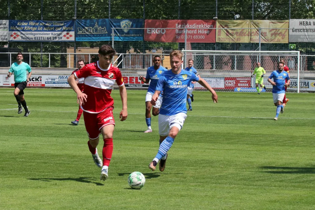 FSV mit 44 Punkten erfolgreich zum Saisonabschluss 22 FSV mit 44 Punkten erfolgreich zum Saisonabschluss 22