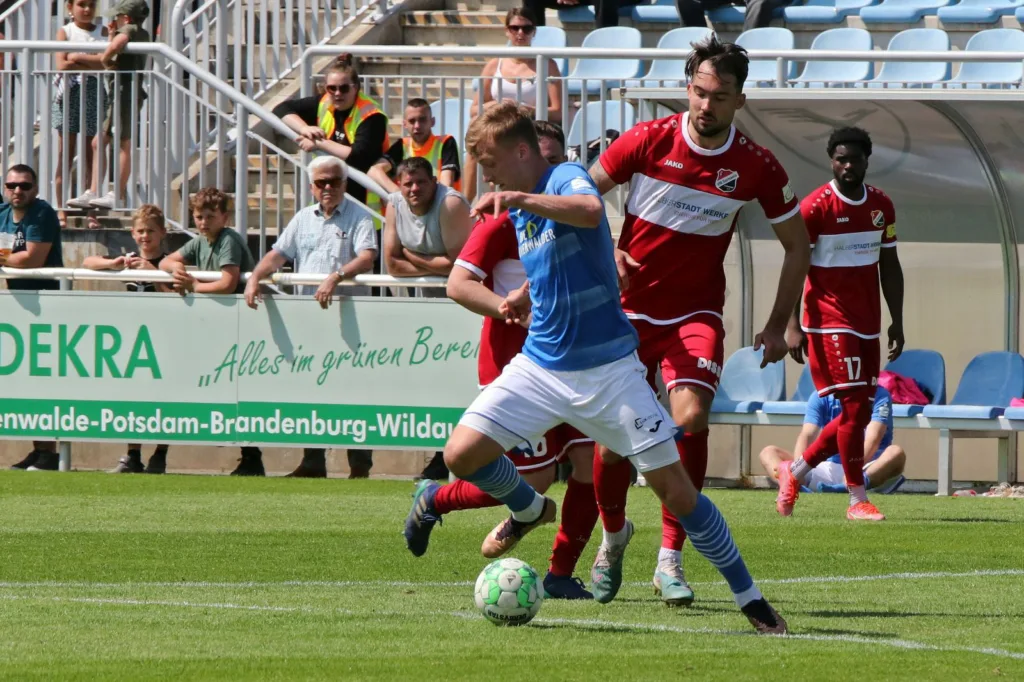 FSV mit 44 Punkten erfolgreich zum Saisonabschluss 40 FSV mit 44 Punkten erfolgreich zum Saisonabschluss 40