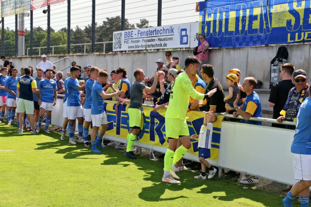 FSV mit 44 Punkten erfolgreich zum Saisonabschluss 50 FSV mit 44 Punkten erfolgreich zum Saisonabschluss 50