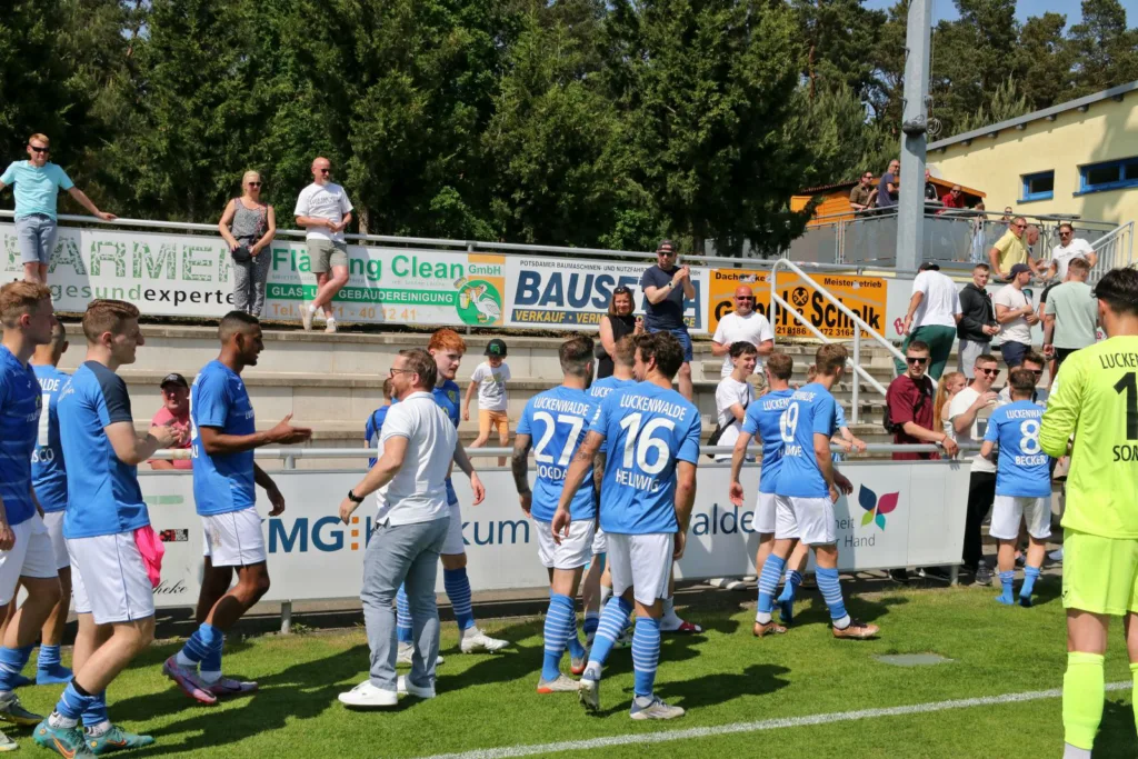 FSV mit 44 Punkten erfolgreich zum Saisonabschluss 52 FSV mit 44 Punkten erfolgreich zum Saisonabschluss 52