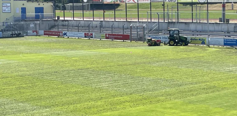 Nach der Saison ist vor der Saison - Platzrennovation im Seele 1