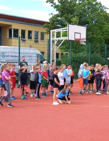 Trainer des FSV 63 unterstützen Schule in Mahlow-Blankenfelde 22