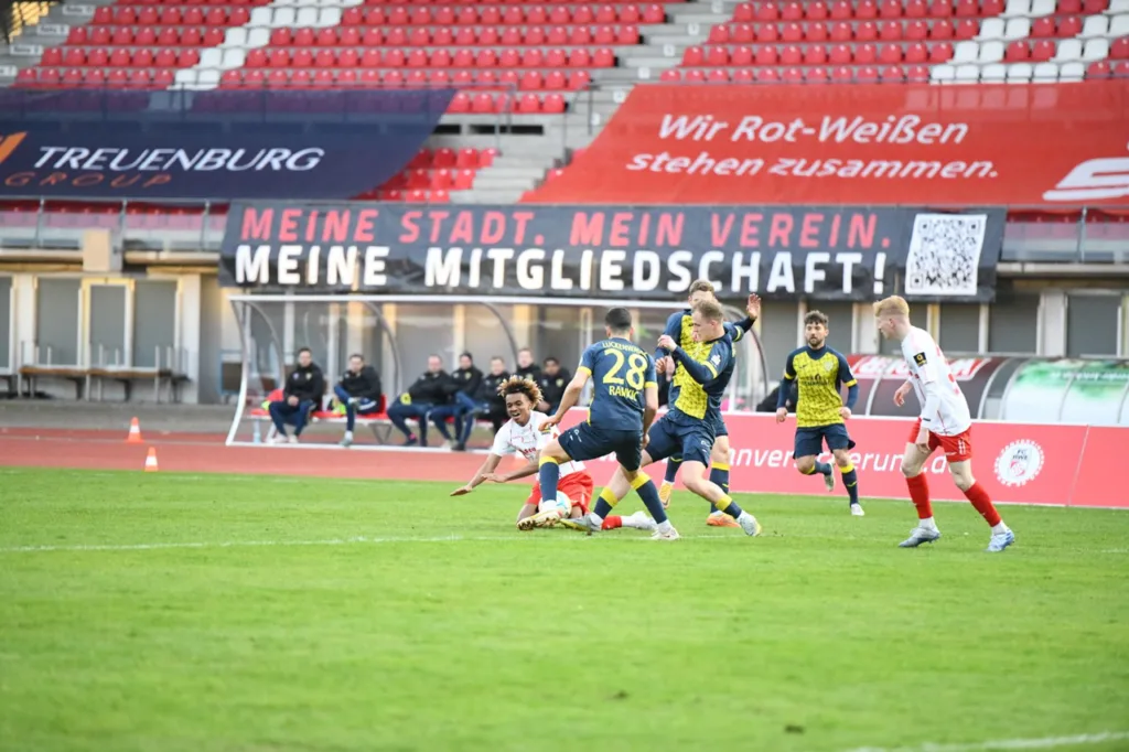 Alles Gute zum Geburtstag unserer Nummer 5 Ian Kroh 6