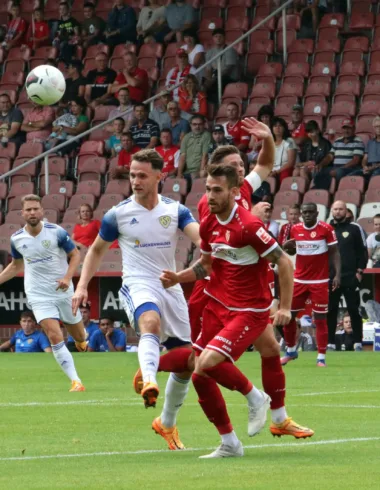 Einvernehmliche Vertragsauflösung - Dennis Rothenstein verlässt den FSV 15